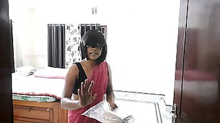 xnxxvideo shorthaired busty petite milfs