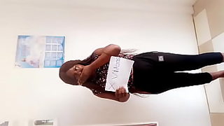 tits out casual milf xvideo