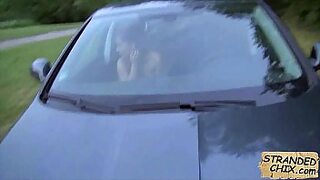 xvideo milf boobs out