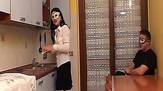 nude chubby milf posing xnxx