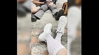 une asiatique coquine xvideos suce sa grosse bite non circoncise sous la douche